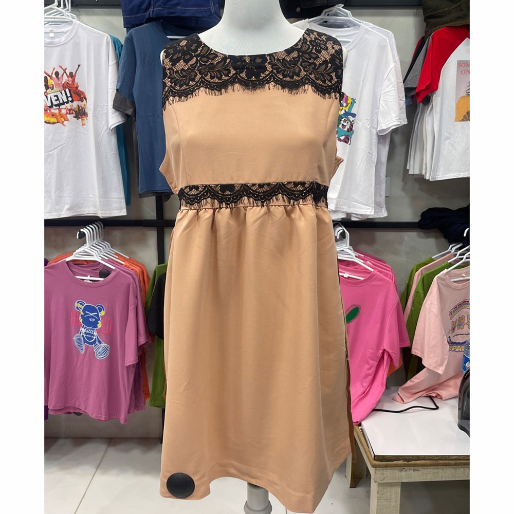 پیراهن زنانه با گیپور مشکی کد R3049